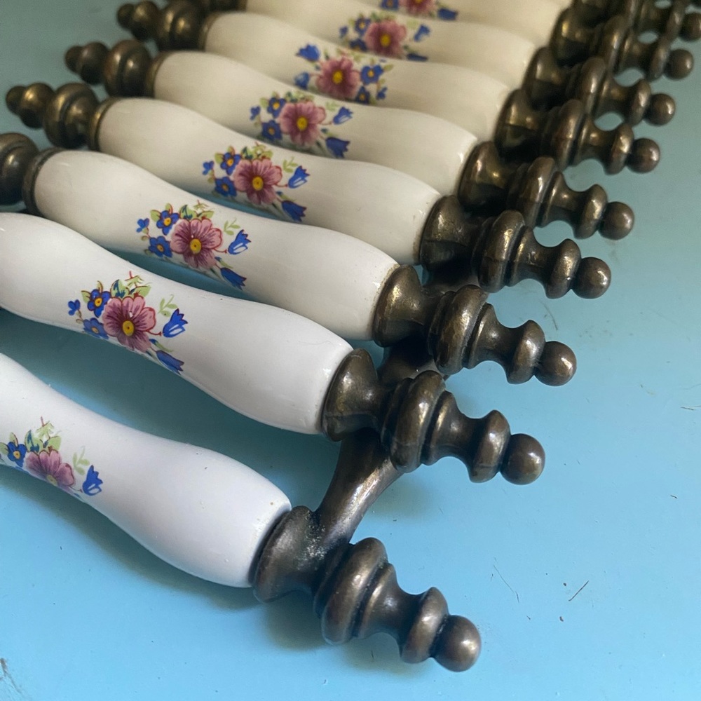 10 Vintage Ceramic Cupboard Door Handles